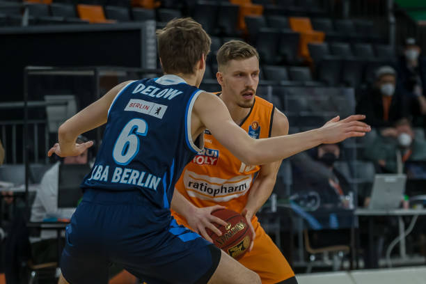 他处理转会 他处理转会