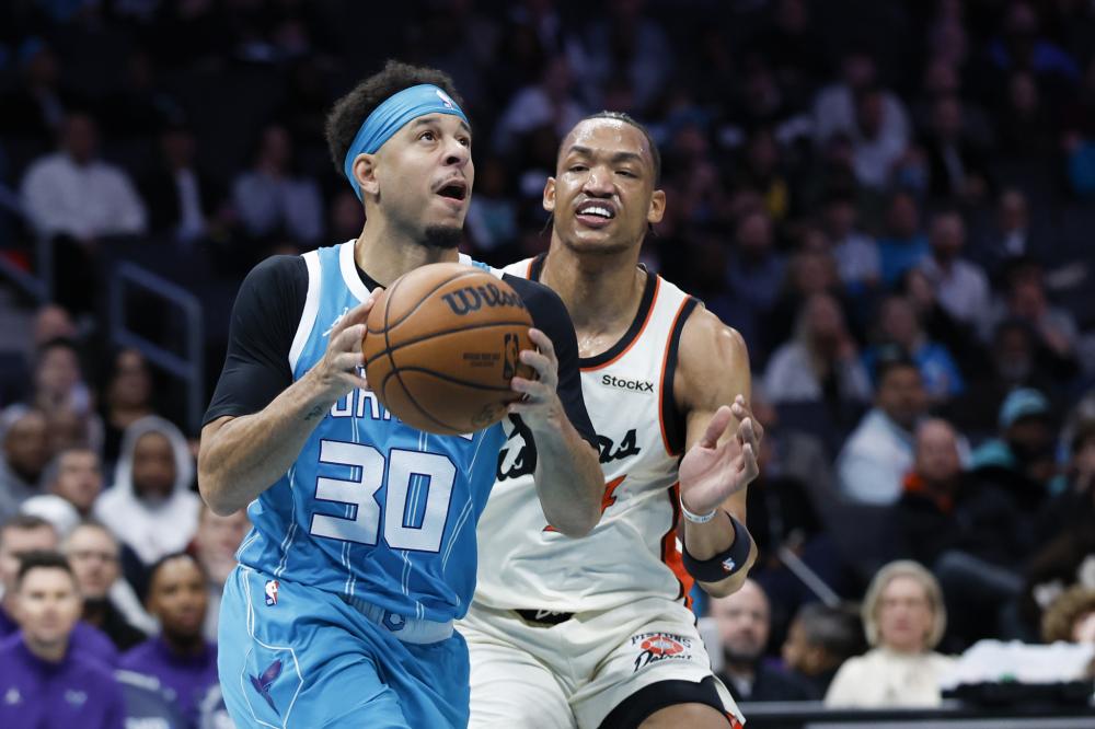 借其出色的 借其出色的